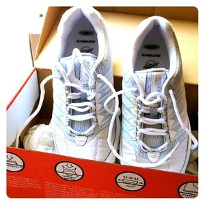 Avia running shoes Size 9